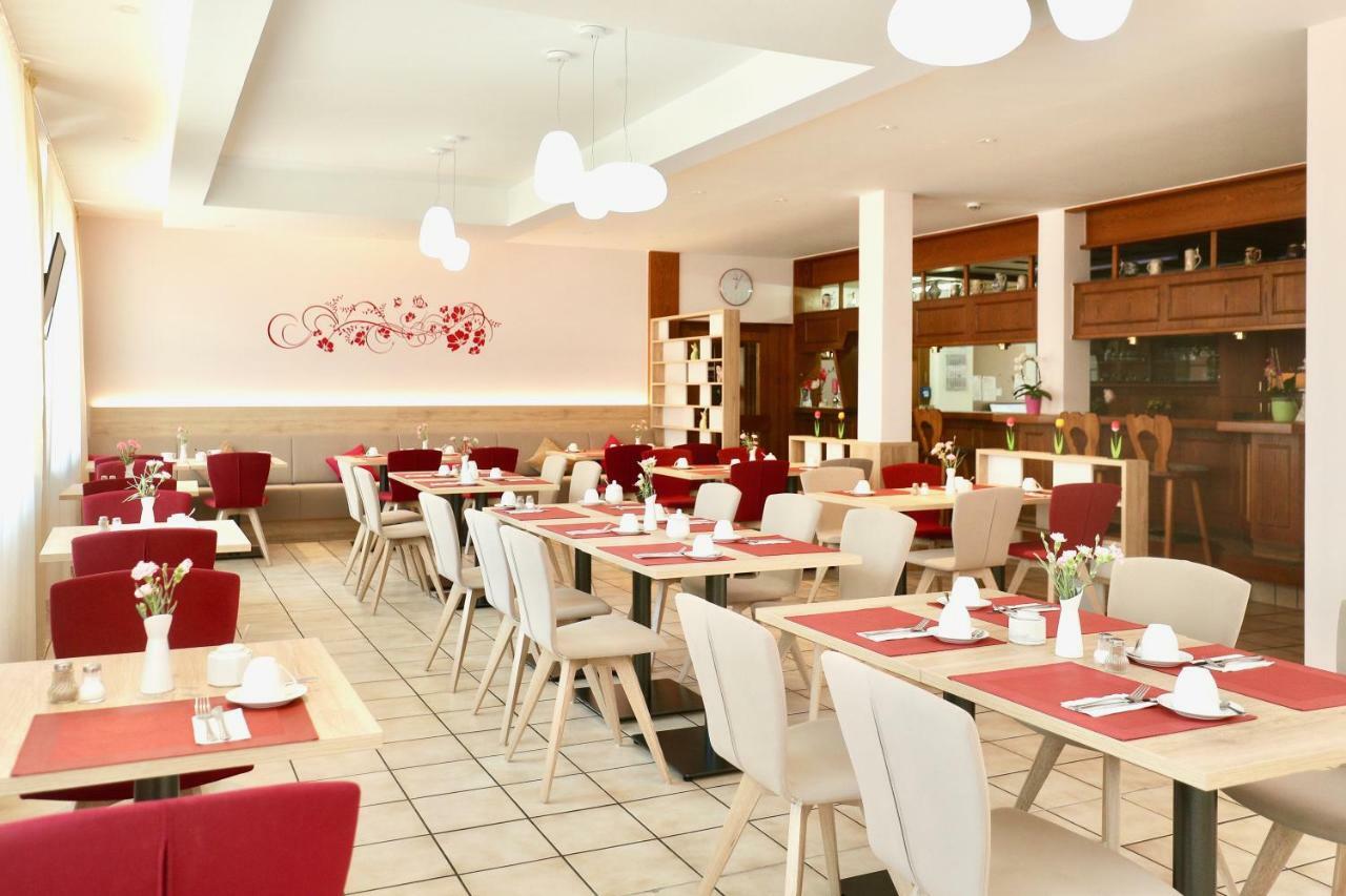 Hotel Am Buchwald Esslingen am Neckar Buitenkant foto