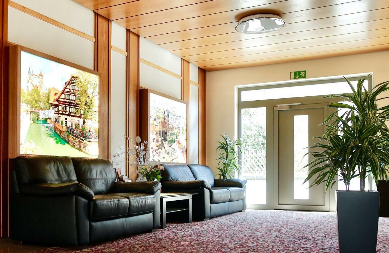 Hotel Am Buchwald Esslingen am Neckar Buitenkant foto