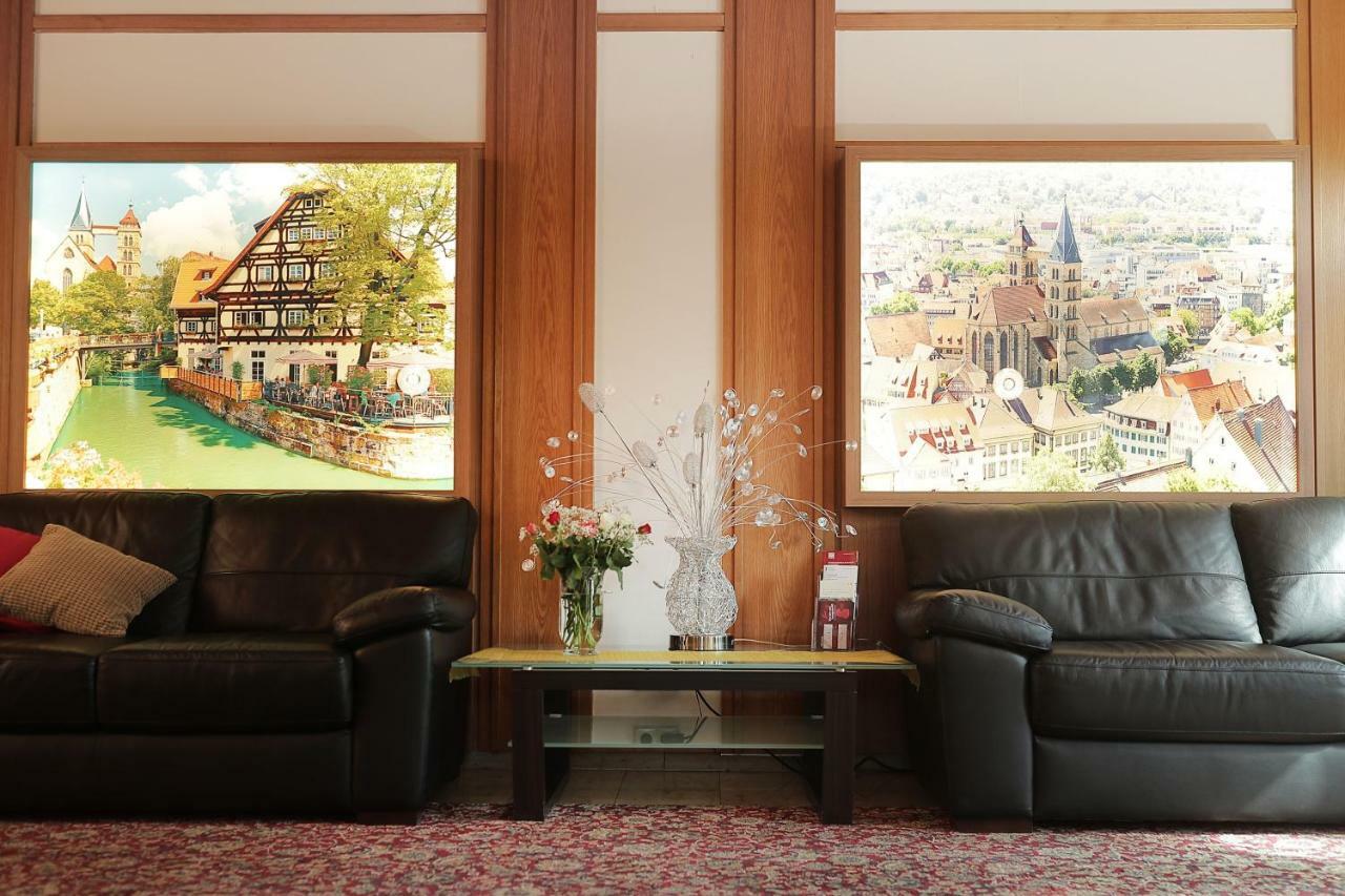 Hotel Am Buchwald Esslingen am Neckar Buitenkant foto